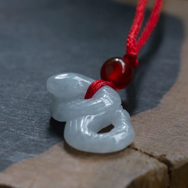Natural Emerald Chinese Three  - Necklaces 评论和价格