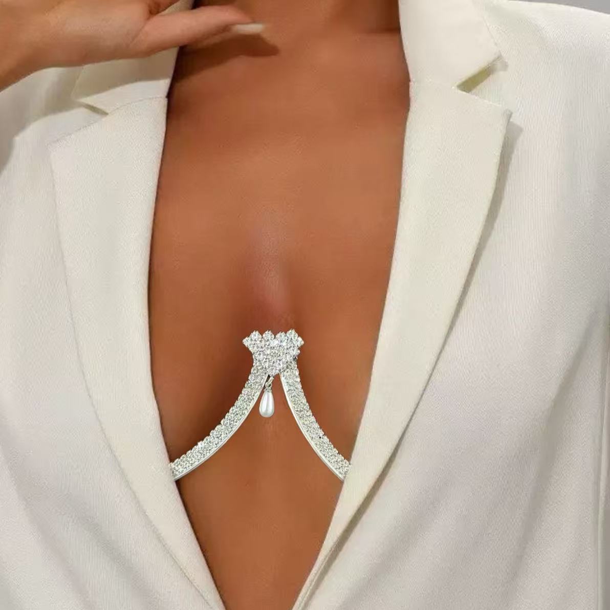 Women's Chest Support Pearl Pe - Body Jewelry 评论和价格